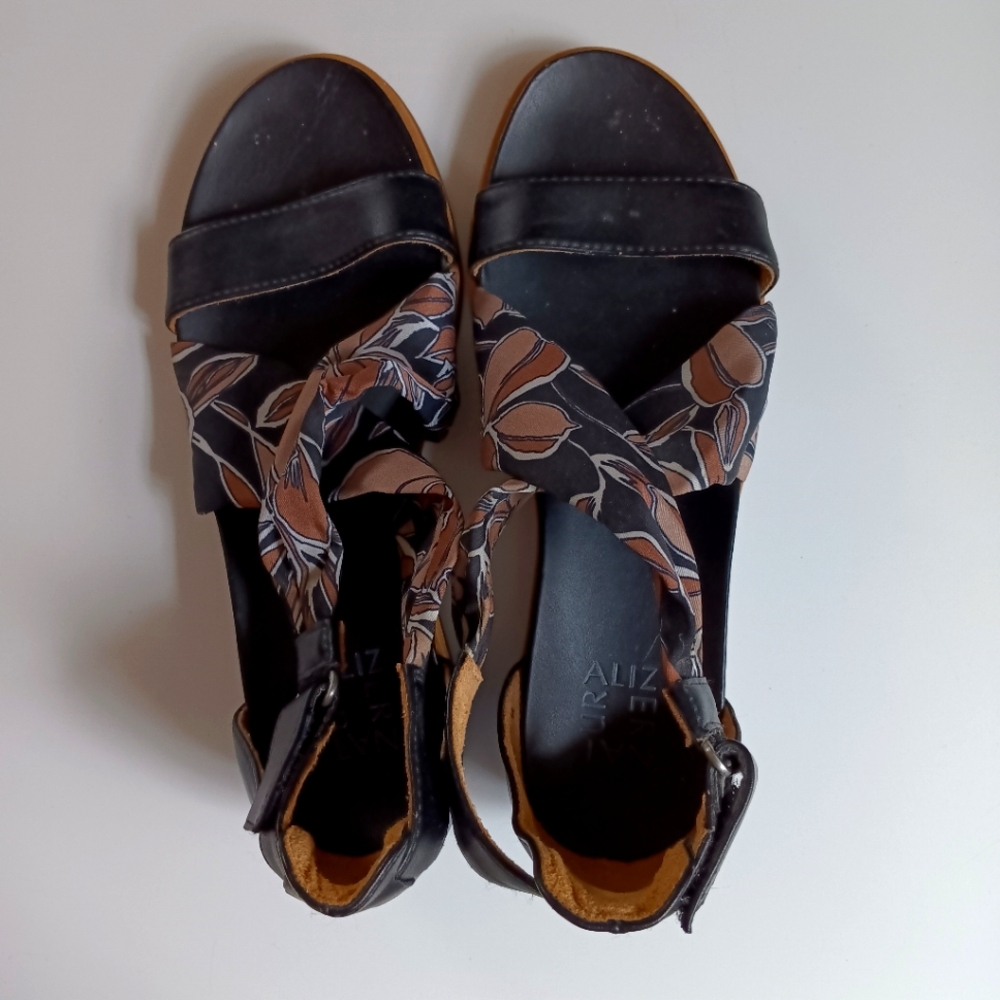 Naturalizer Ivette Wedge Sandals Size 8.5M Black - Picture 6 of 9
